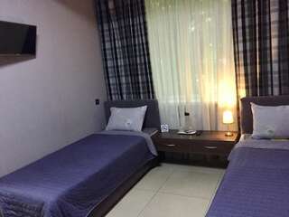 Отель Westend Hotel Kyiv Киев Люкс с 2 спальнями-8